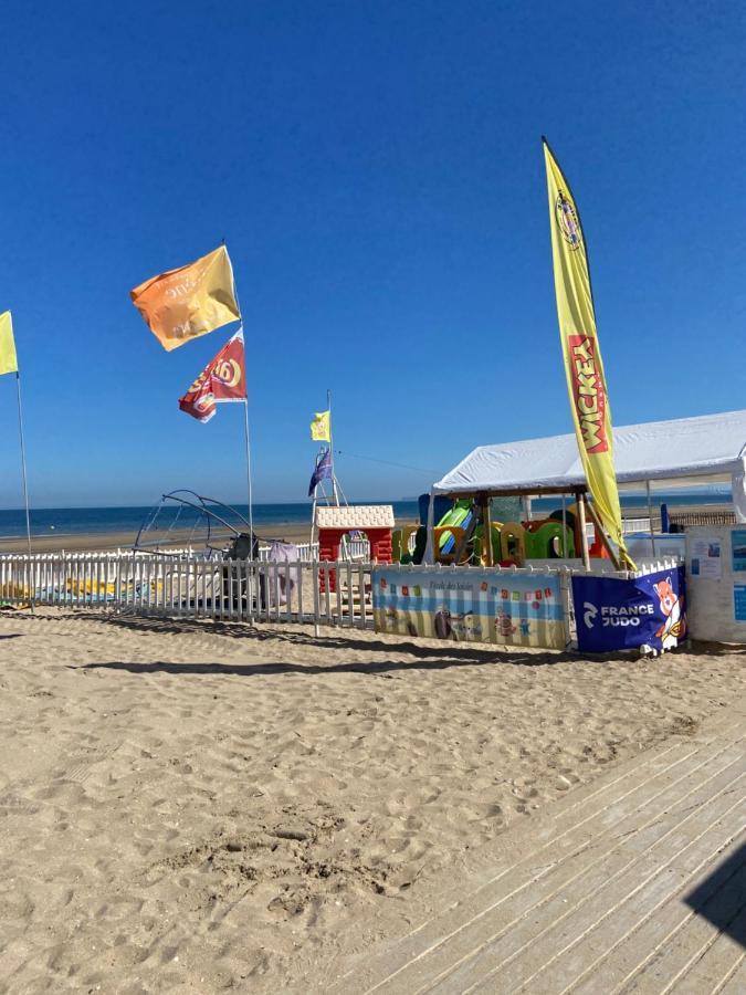 La Villa L'Oiseau Bleu Proche De La Plage Et De Deauville !!! Awards 2025 Blonville-sur-Mer Zewnętrze zdjęcie