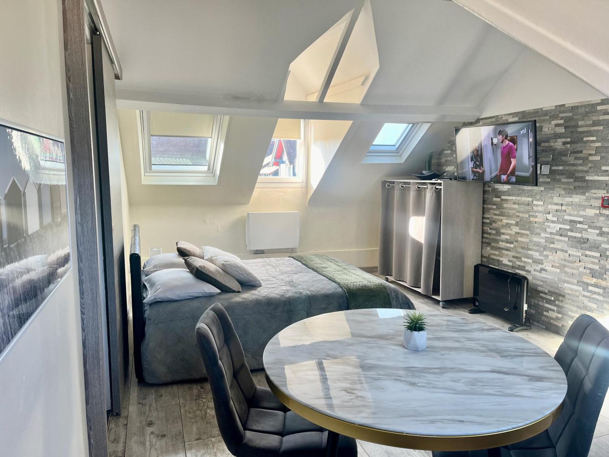 La Villa L'Oiseau Bleu Proche De La Plage Et De Deauville !!! Awards 2025 Blonville-sur-Mer Zewnętrze zdjęcie